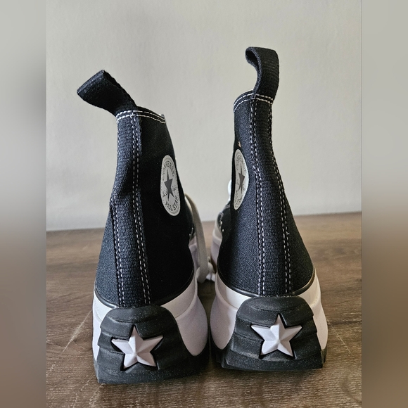 Converse Run Star Hike Platform Sneaker - Black / White / Gum 11M and 12.5W - Picture 4 of 7